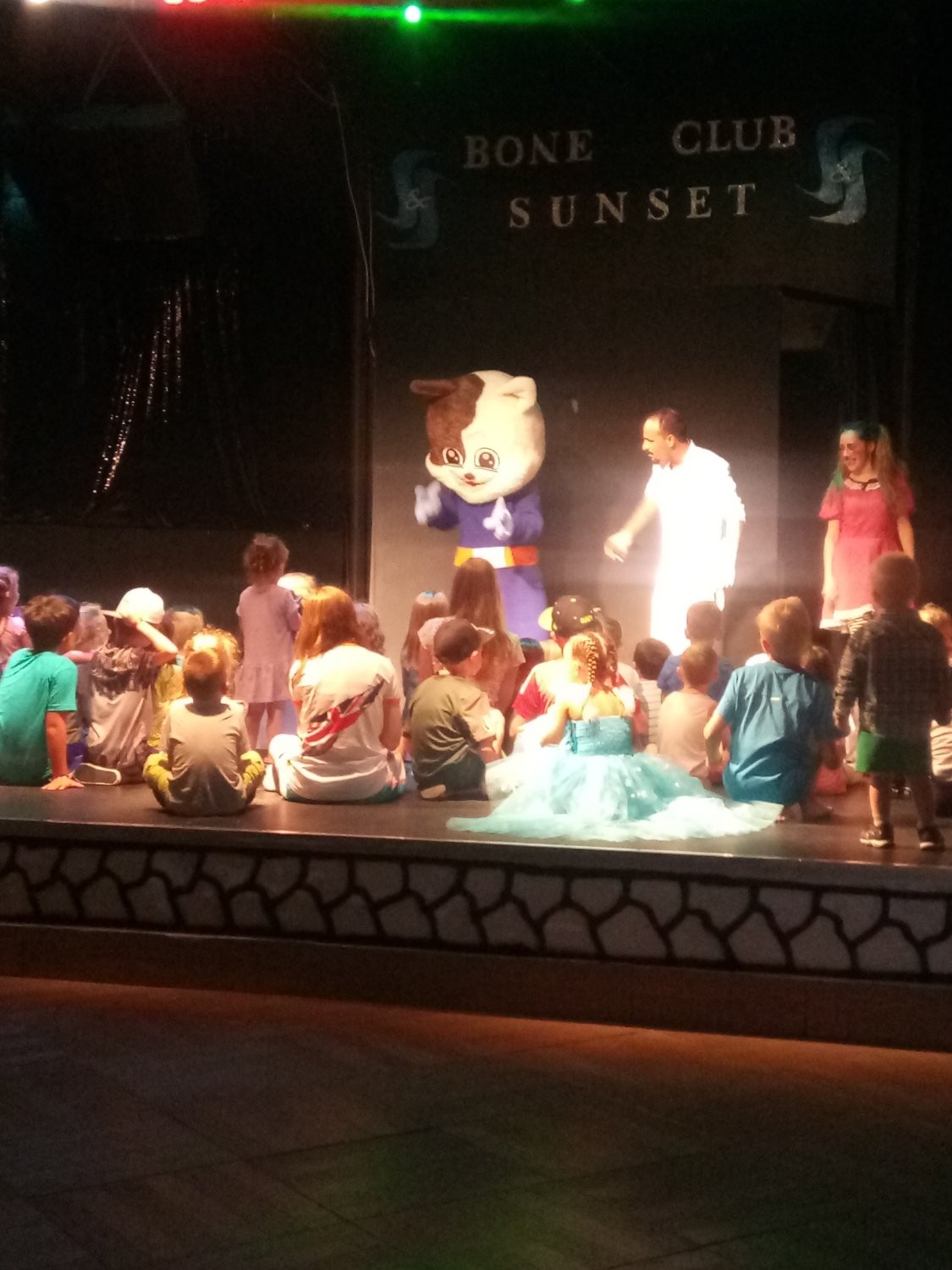 cheap resort hotels to Spend holiday with family