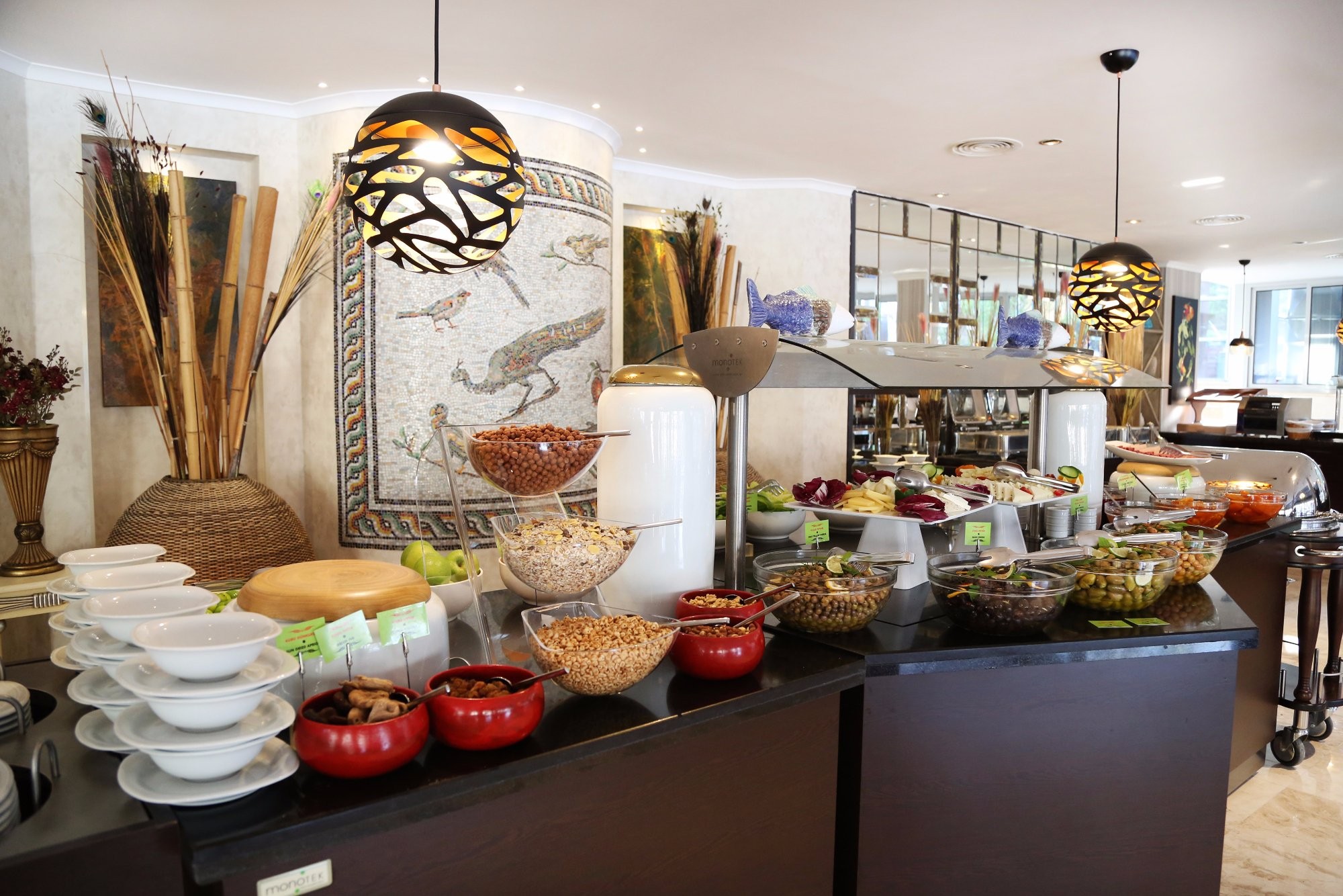 cheap resort hotels to Spend holiday with family