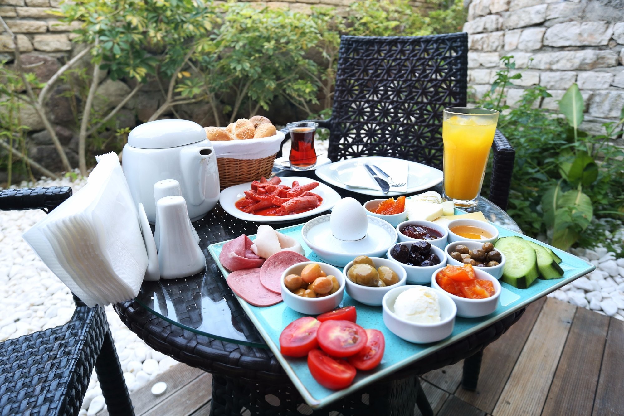 cheap resort hotels to Spend holiday with family