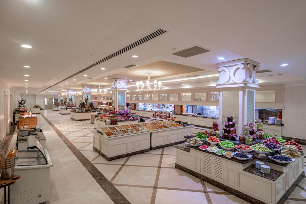 cheap resort hotels to Spend holiday with family