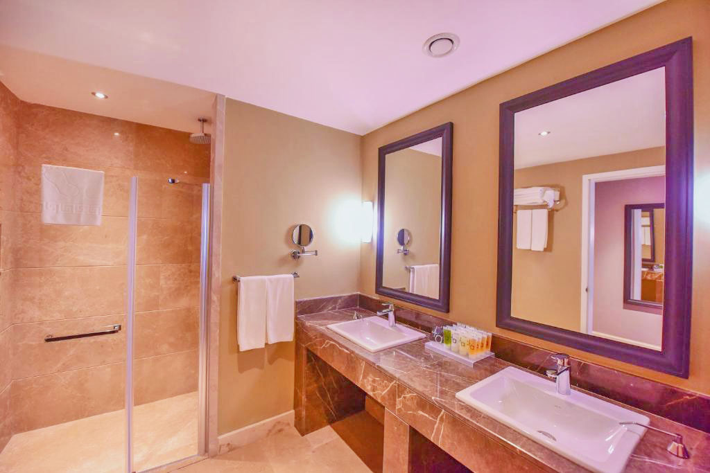 cheap resort hotels in Turkey to Spend holiday with family