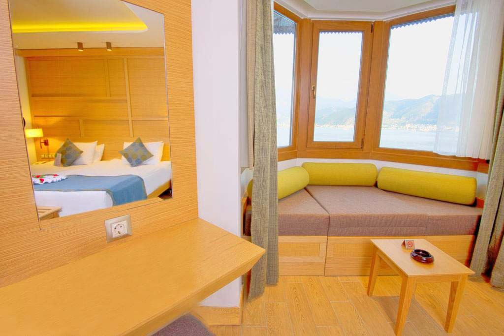 cheap resort hotels to Spend holiday with family