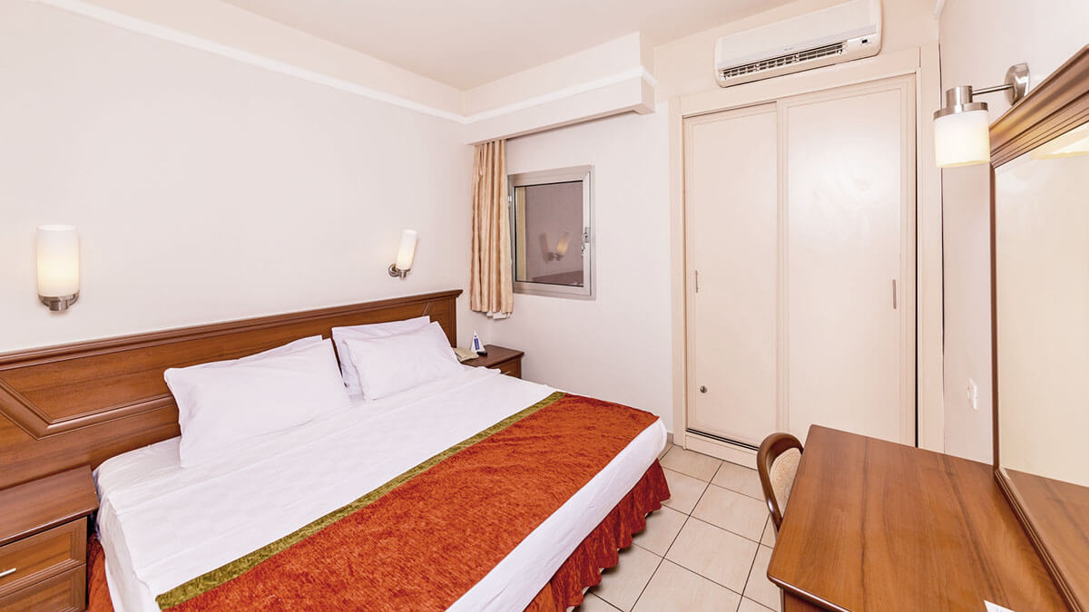 cheap resort hotels to Spend holiday with family