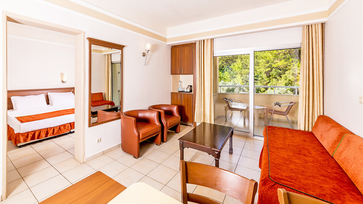 cheap resort hotels to Spend holiday with family