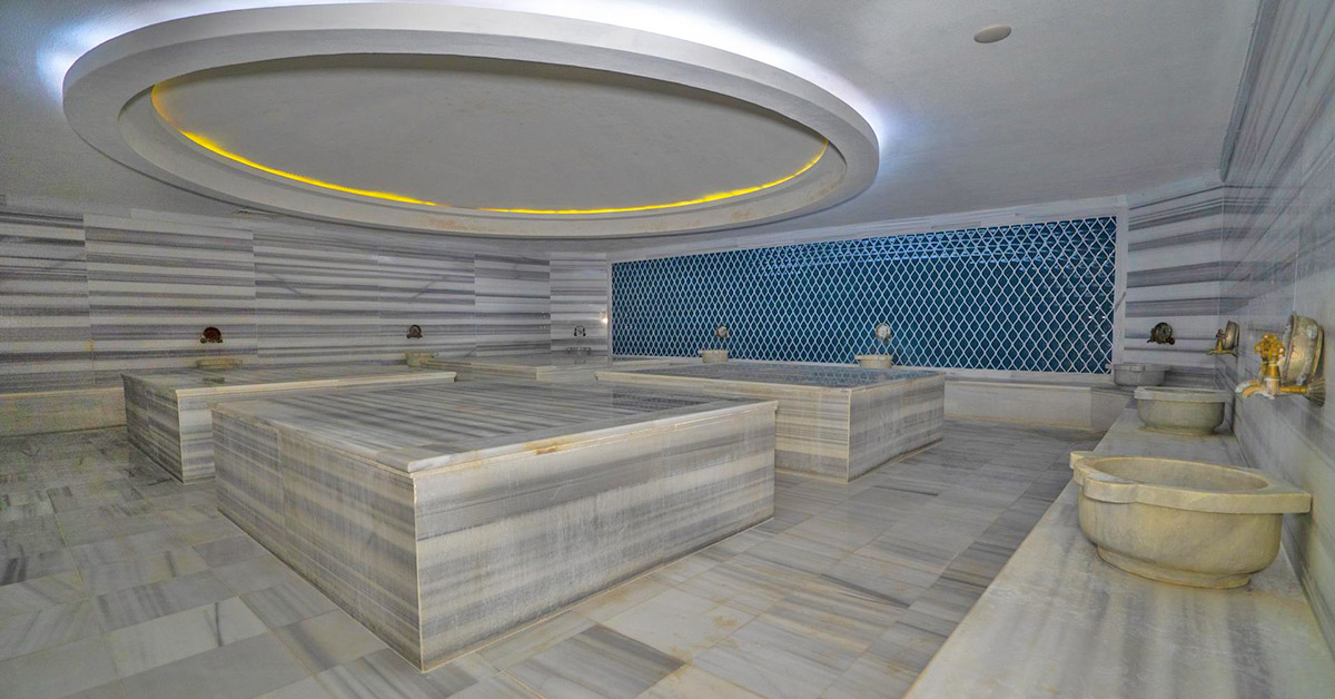 cheap resort hotels to Spend holiday with family