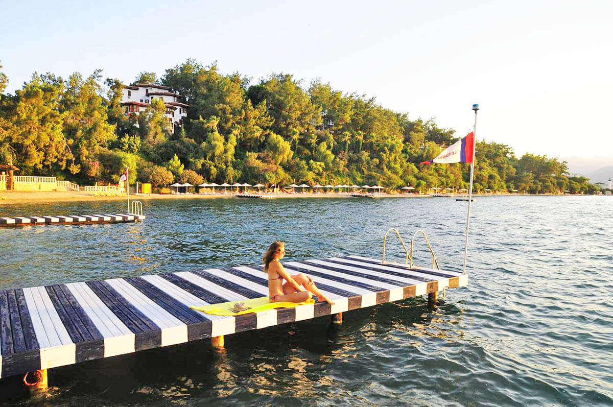 cheap resort hotels to Spend holiday with family