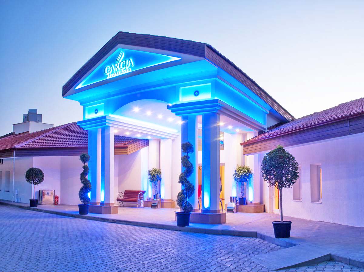 cheap resort hotels in Turkey to Spend holiday with family