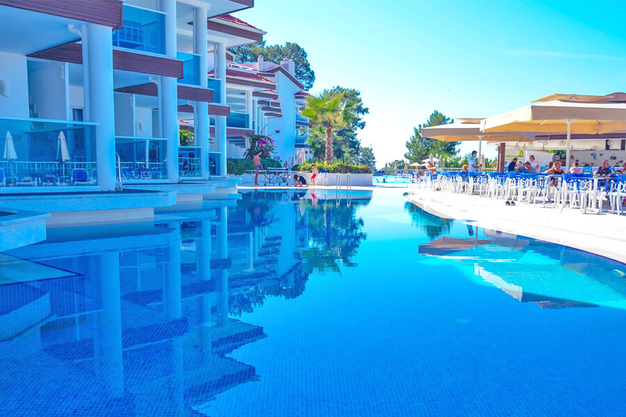 cheap resort hotels in Turkey to Spend holiday with family