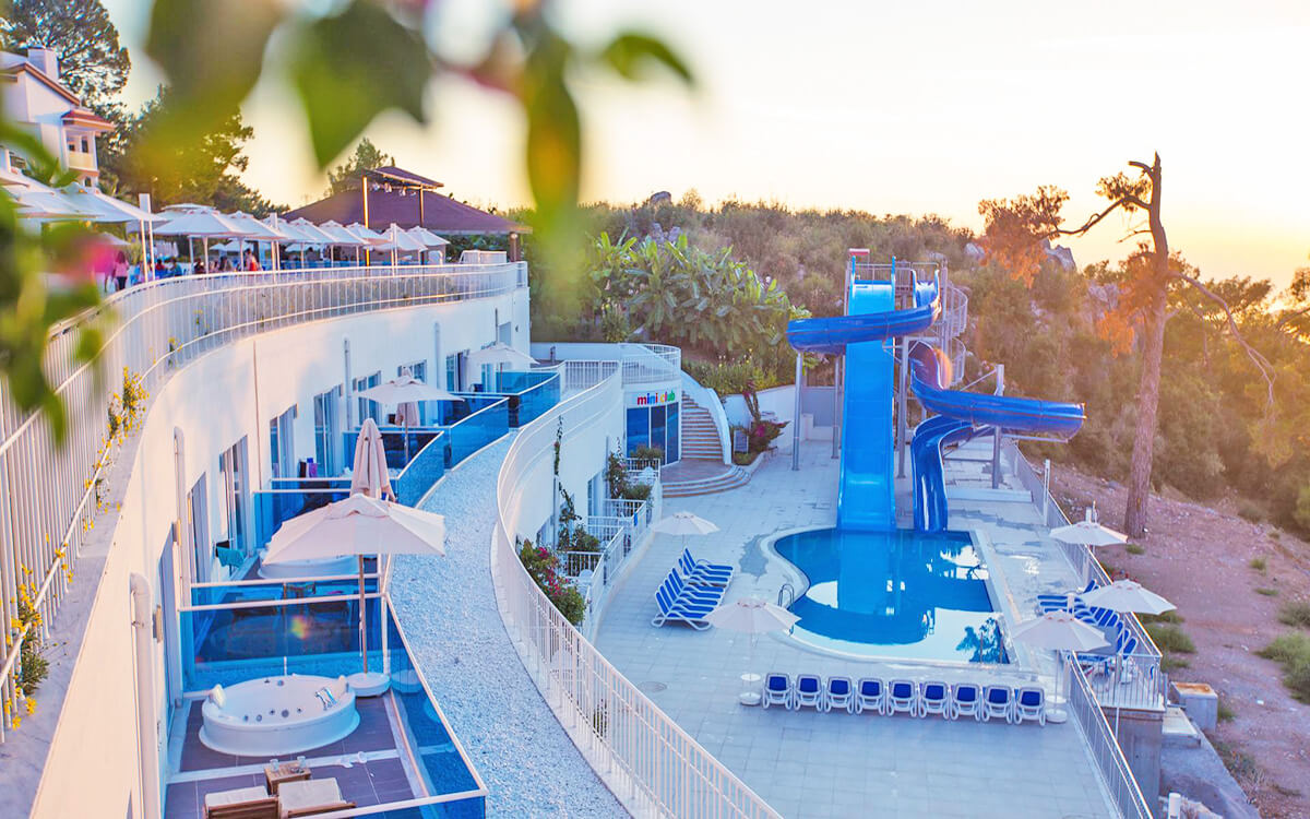 cheap resort hotels in Turkey to Spend holiday with family