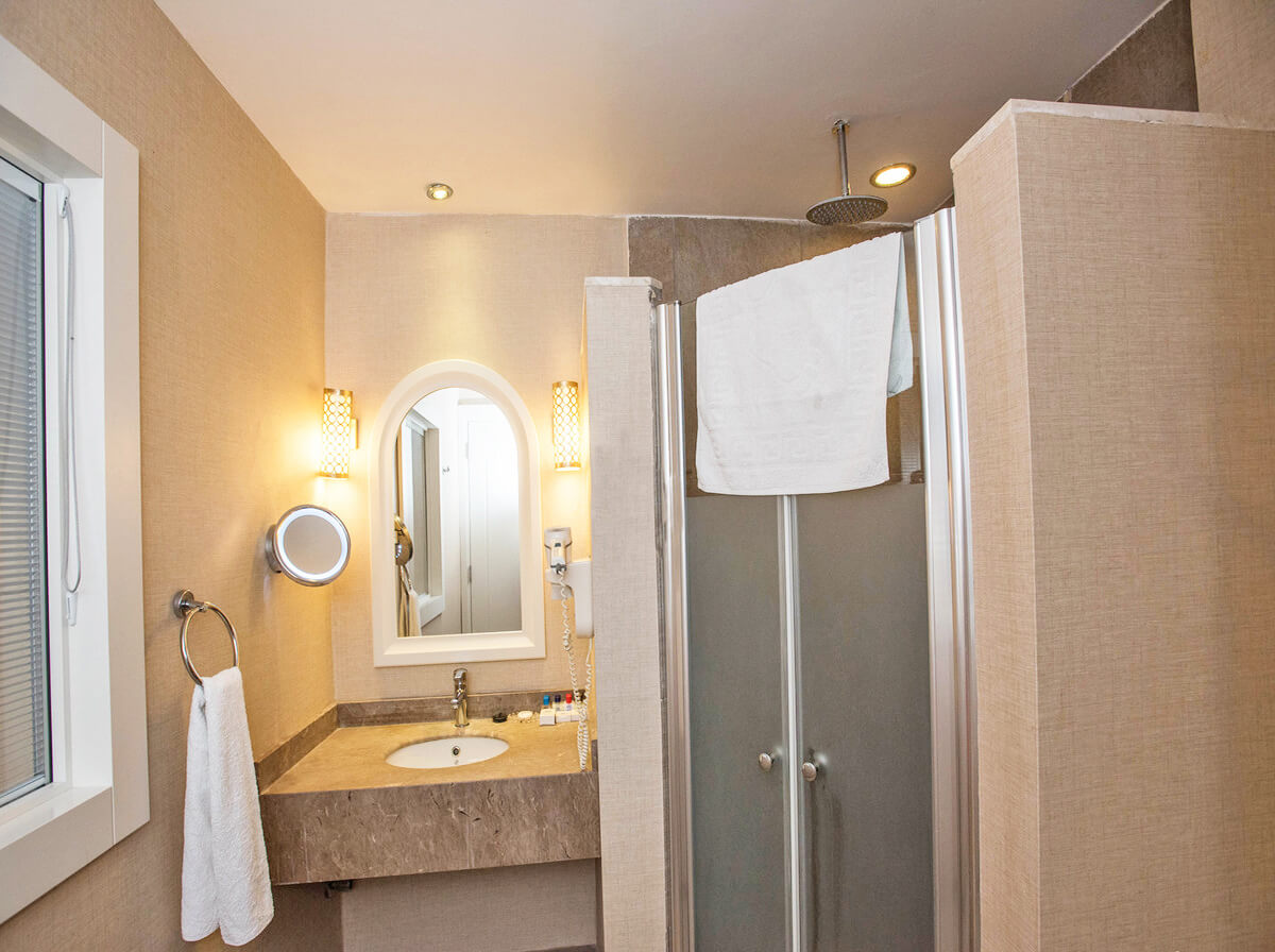 cheap resort hotels to Spend holiday with family