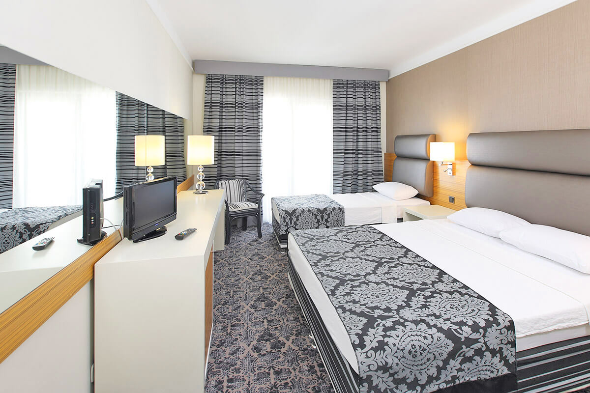 single seaview double bed