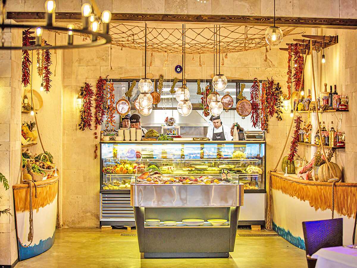 cheap resort hotels to Spend holiday with family