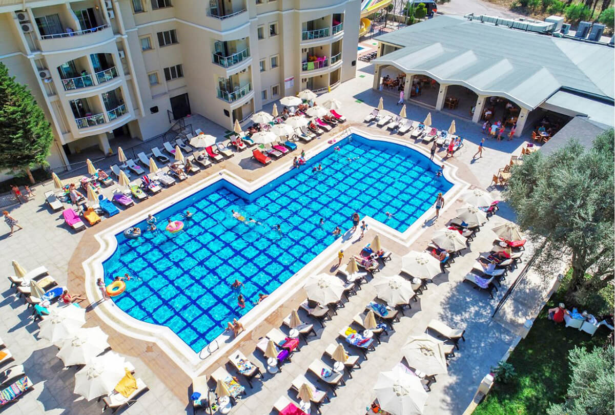 cheap resort hotels to Spend holiday with family