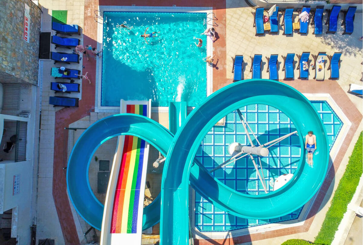 cheap resort hotels to Spend holiday with family