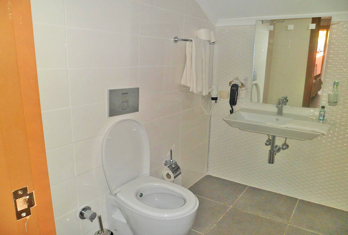 cheap resort hotels to Spend holiday with family