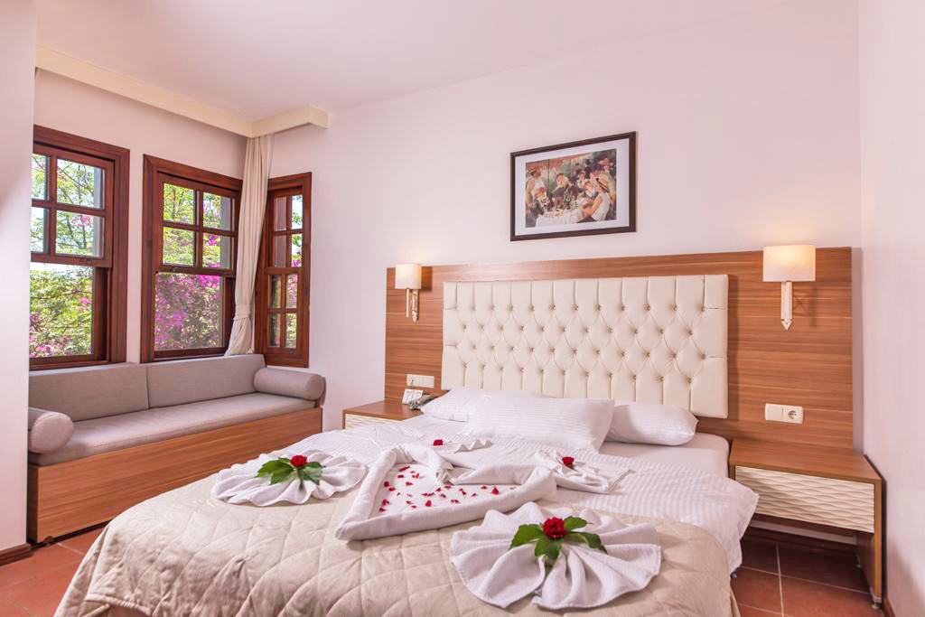 cheap resort hotels to Spend holiday with family