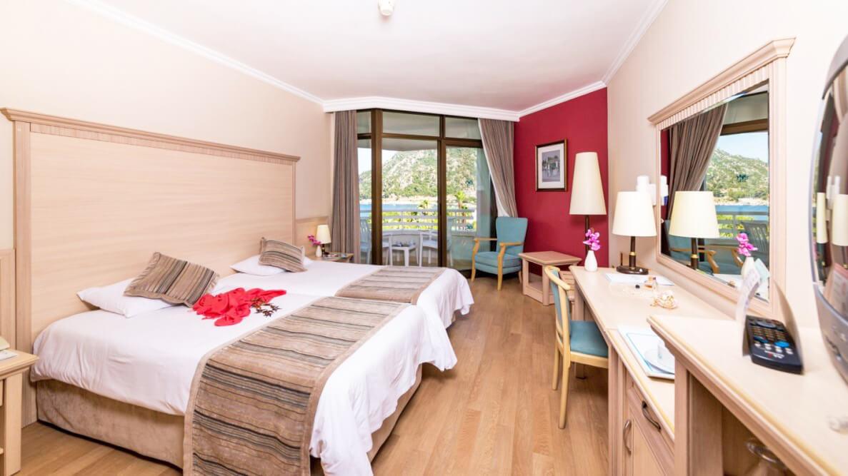 cheap resort hotels in Turkey to Spend holiday with family