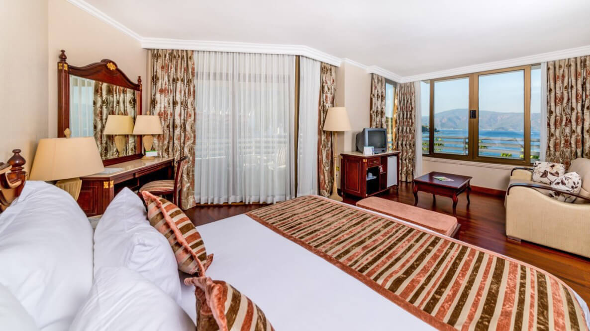 cheap resort hotels in Turkey to Spend holiday with family