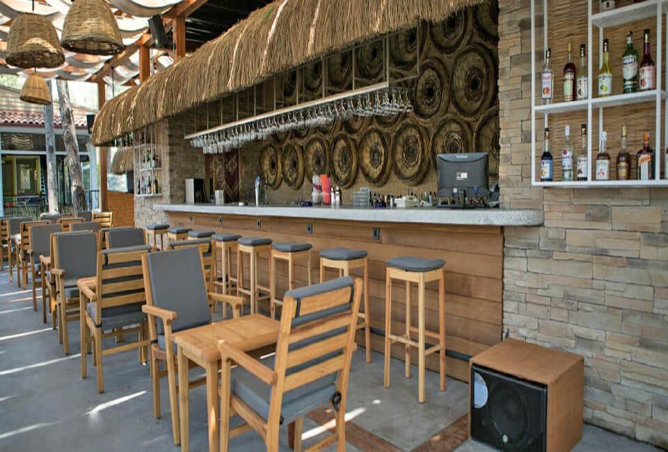 cheap resort hotels to Spend holiday with family