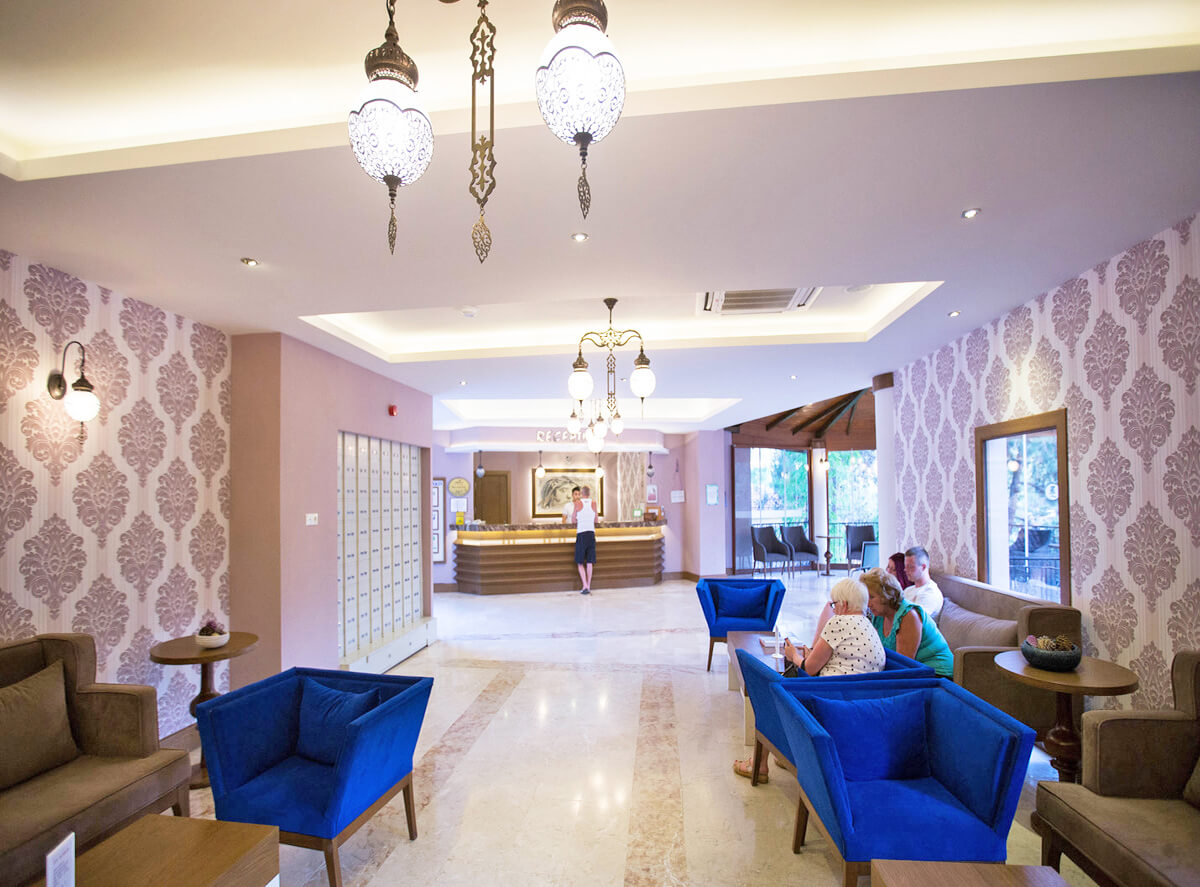 cheap resort hotels to Spend holiday with family