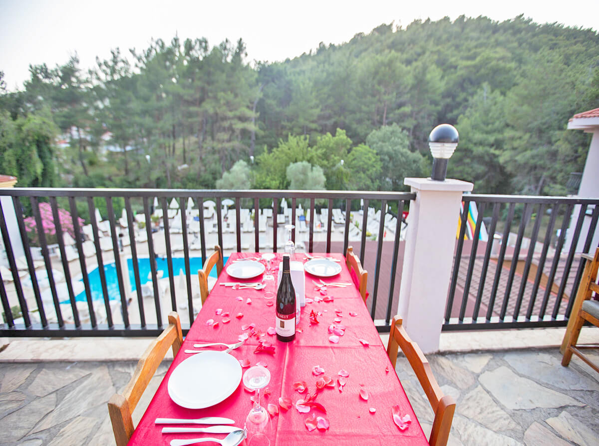 cheap resort hotels to Spend holiday with family