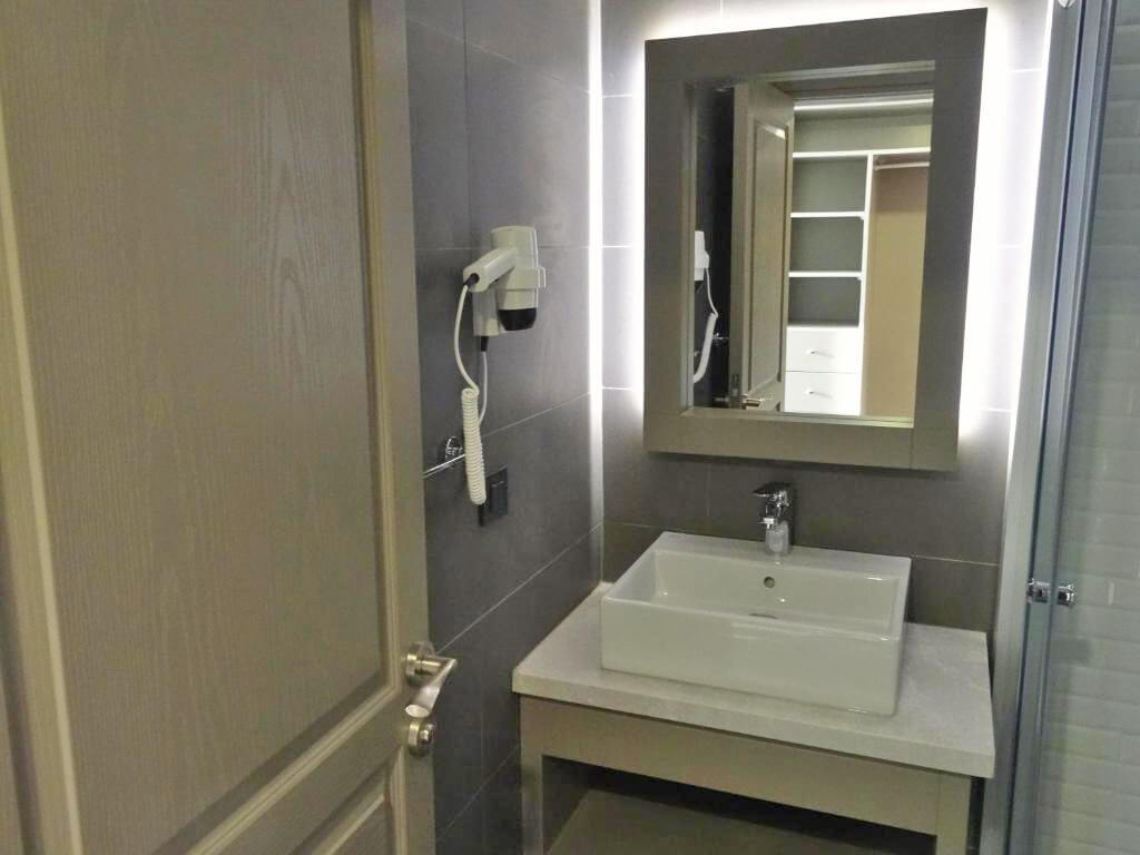 cheap resort hotels to Spend holiday with family