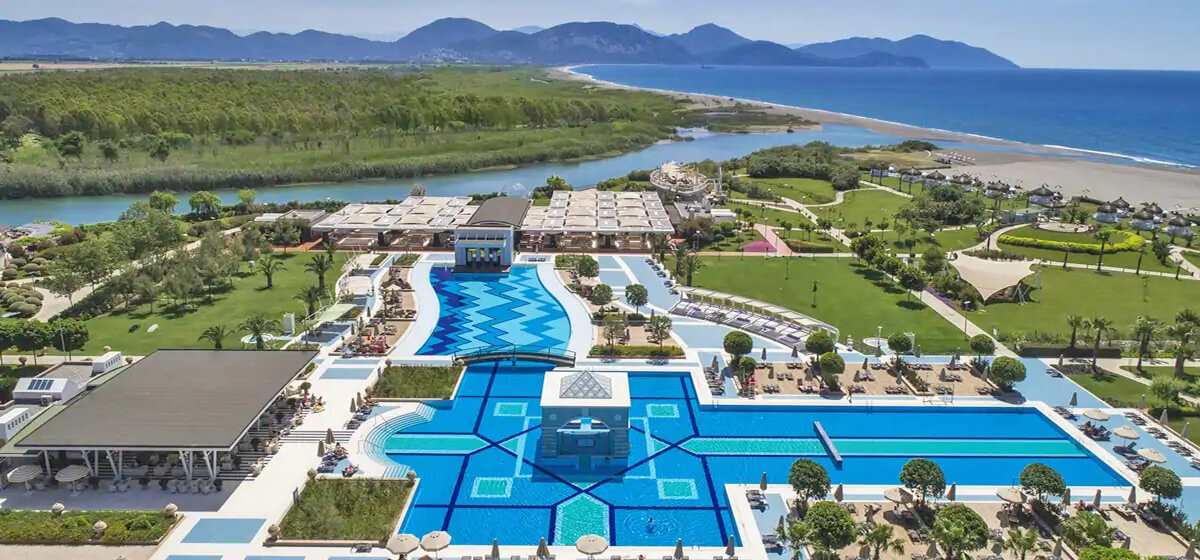 cheap resort hotels in Turkey to Spend holiday with family