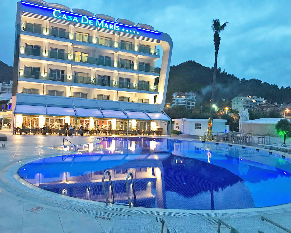 cheap resort hotels to Spend holiday with family