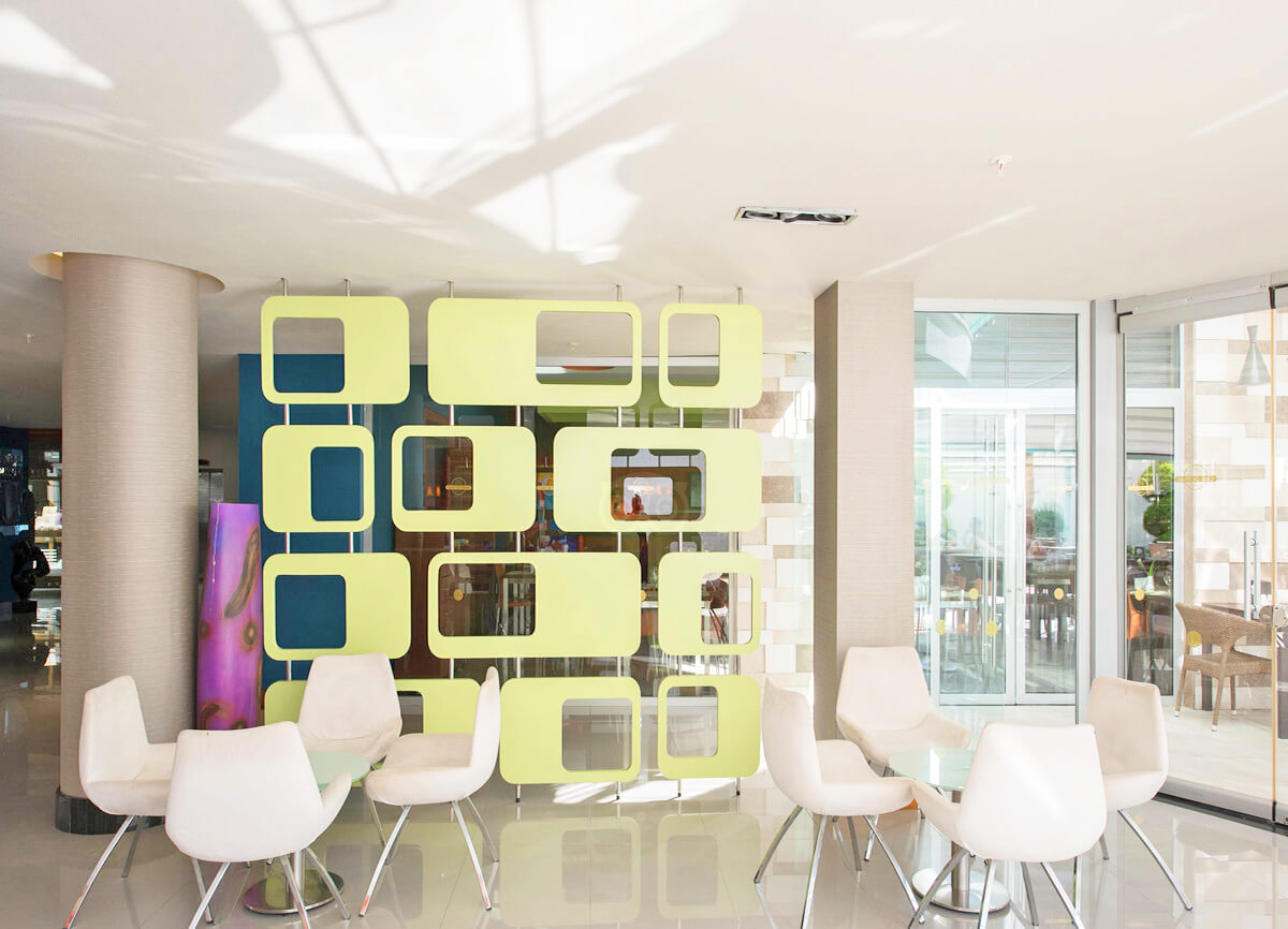 cheap resort hotels to Spend holiday with family