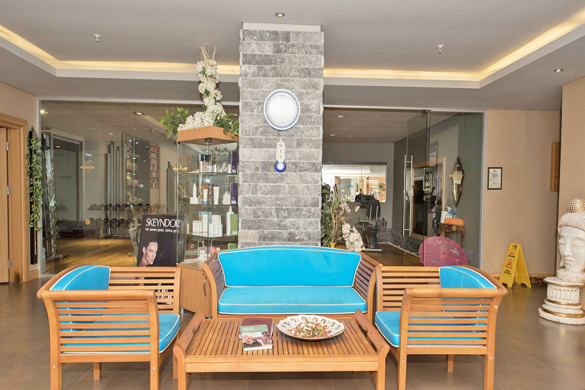 cheap resort hotels to Spend holiday with family