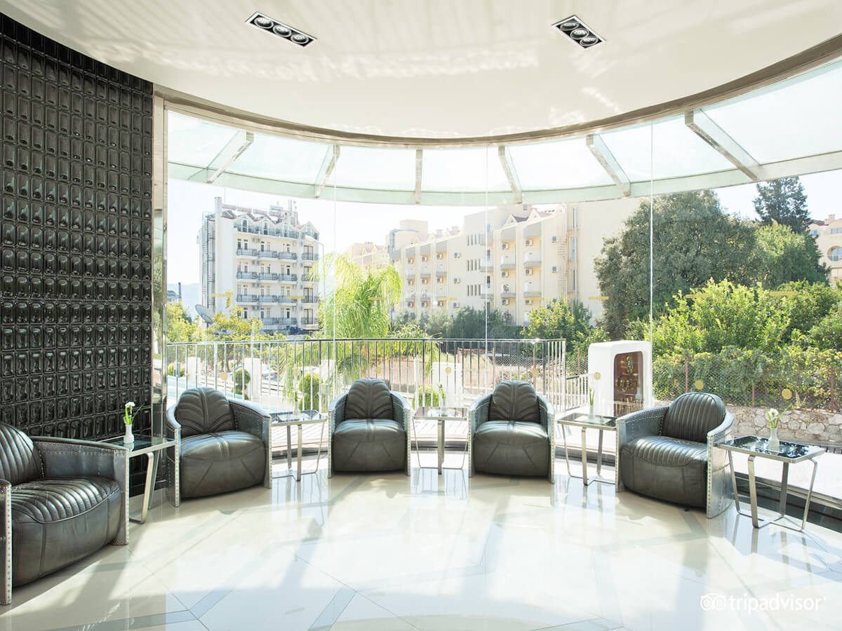 cheap resort hotels to Spend holiday with family