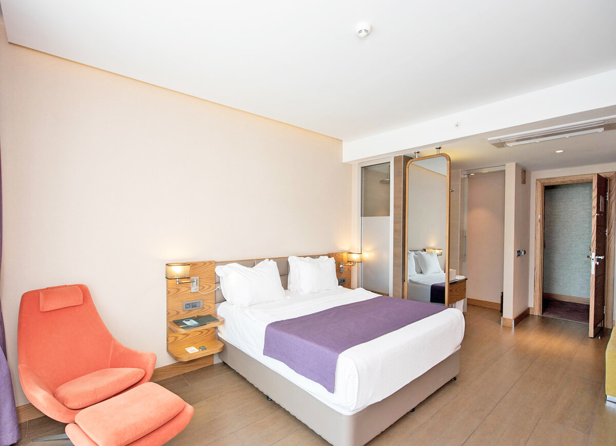 cheap resort hotels to Spend holiday with family