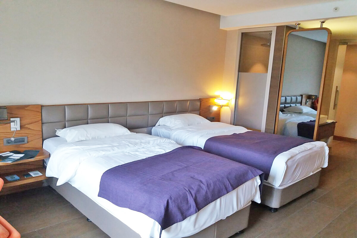 cheap resort hotels to Spend holiday with family