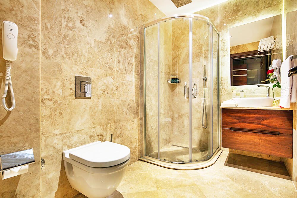 villa bellis bathroom