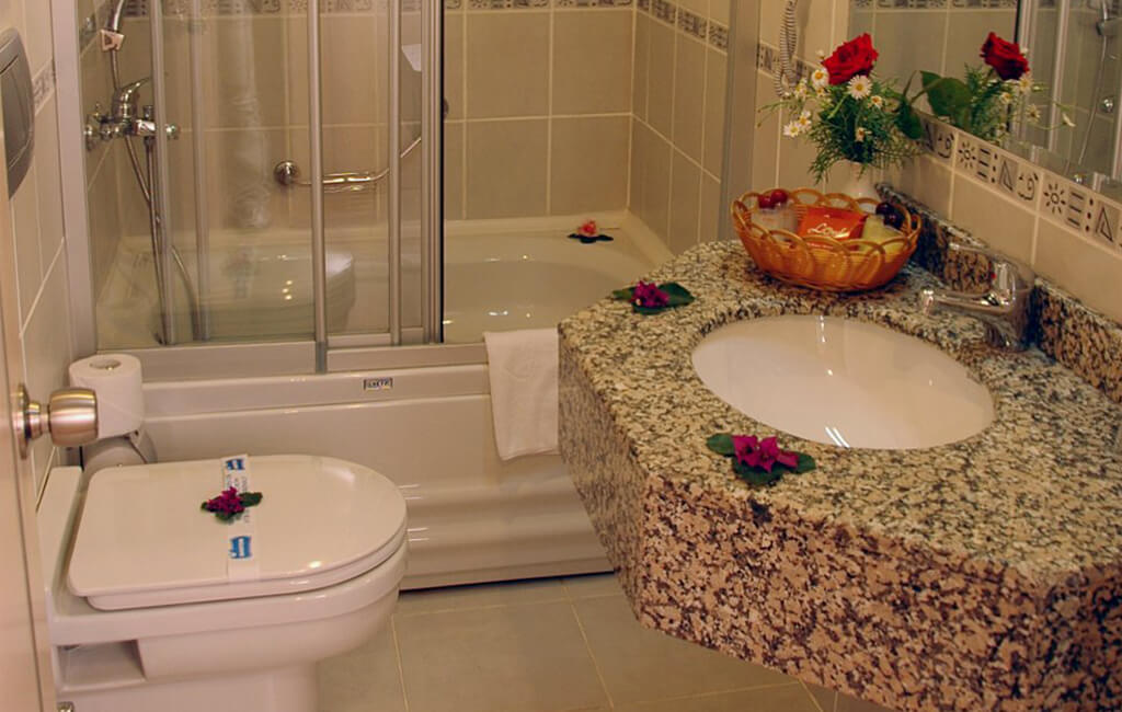 cheap resort hotels to Spend holiday with family