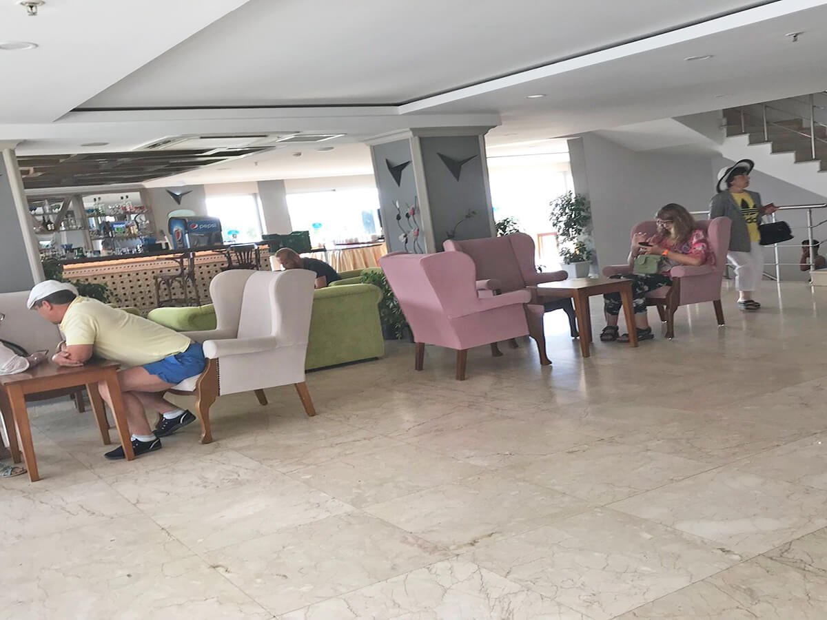 cheap resort hotels to Spend holiday with family