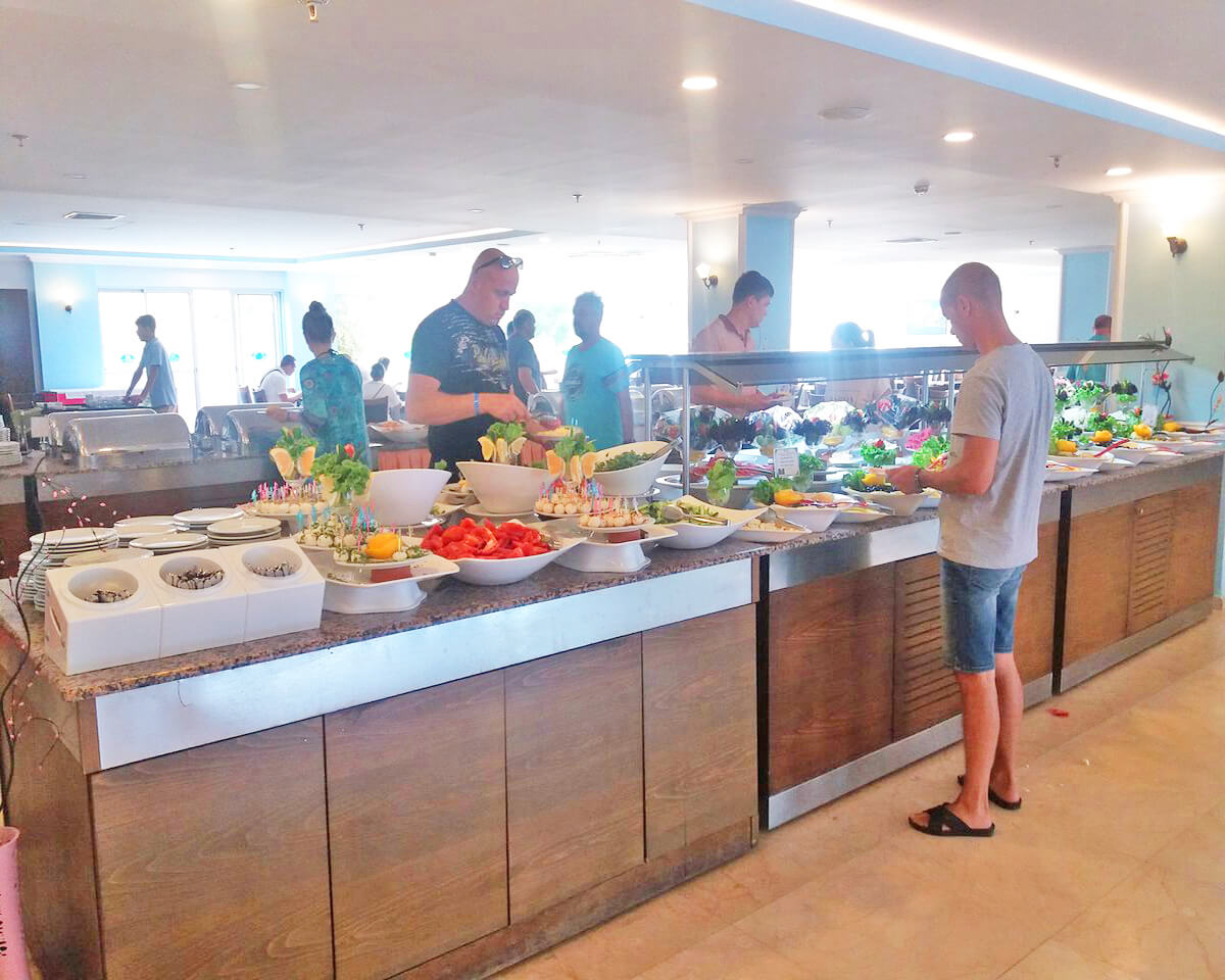 cheap resort hotels to Spend holiday with family