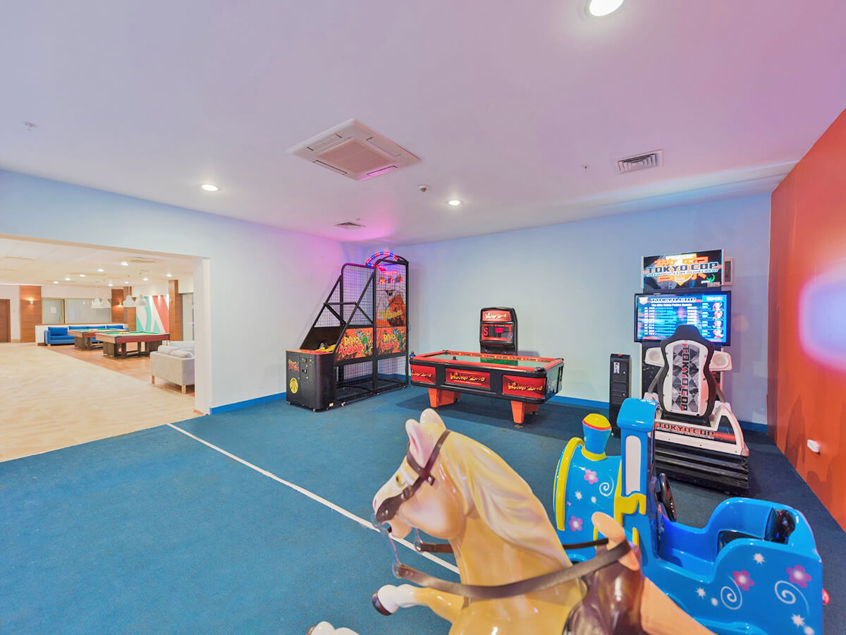 cheap resort hotels to Spend holiday with family