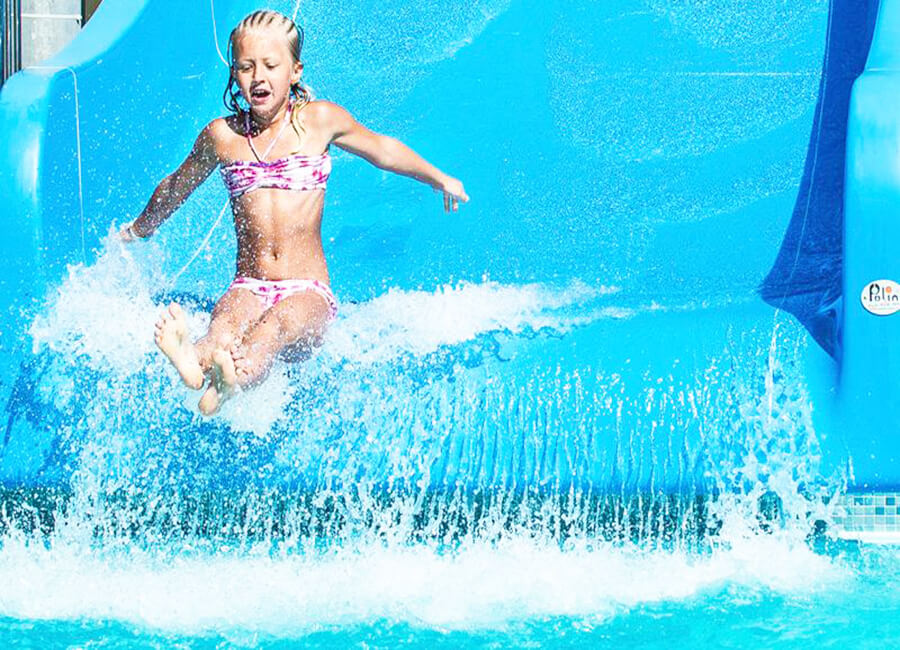 cheap resort hotels to Spend holiday with family