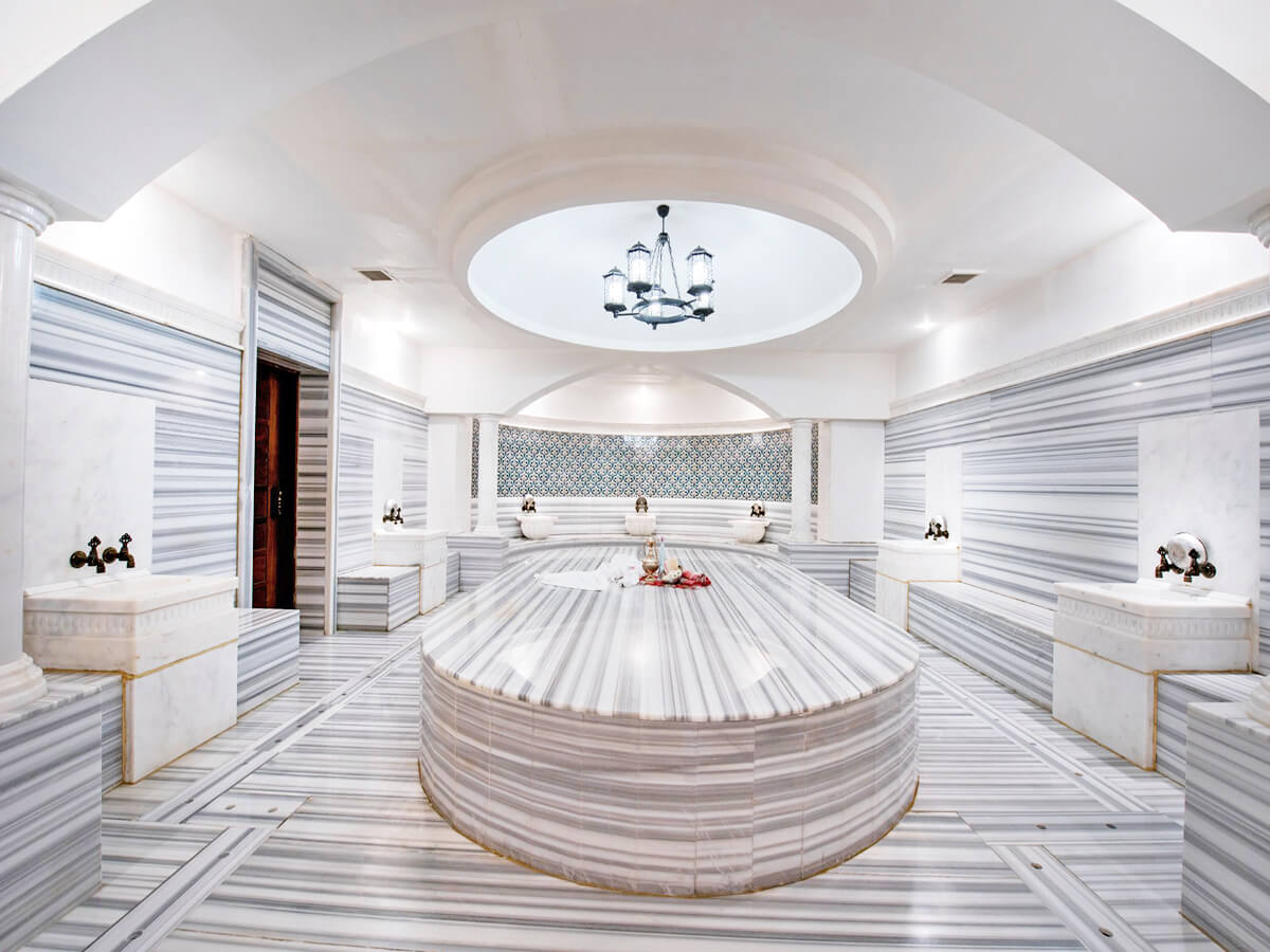 cheap resort hotels to Spend holiday with family