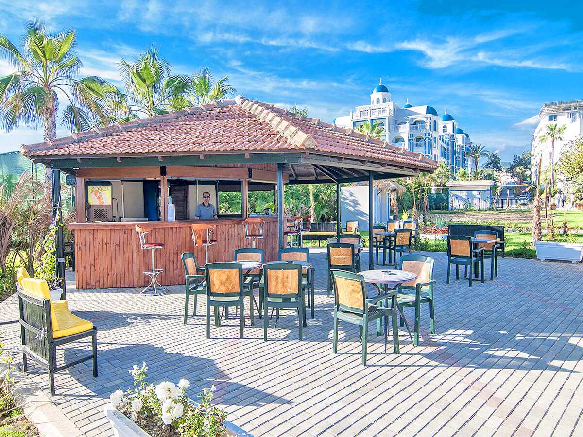 cheap resort hotels to Spend holiday with family