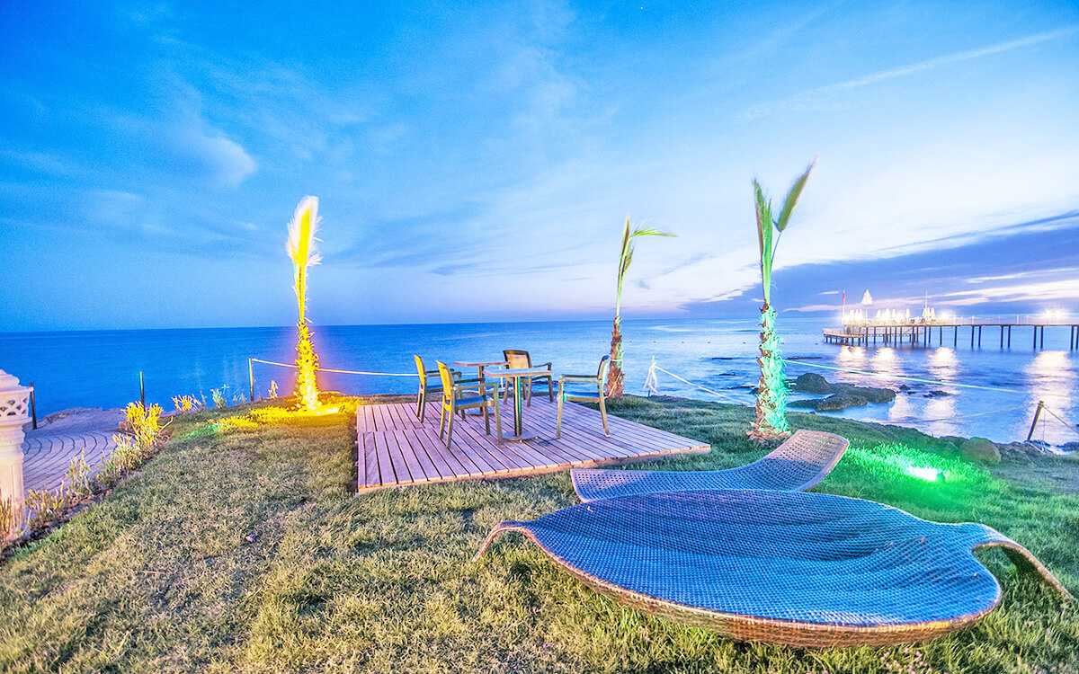 cheap resort hotels to Spend holiday with family