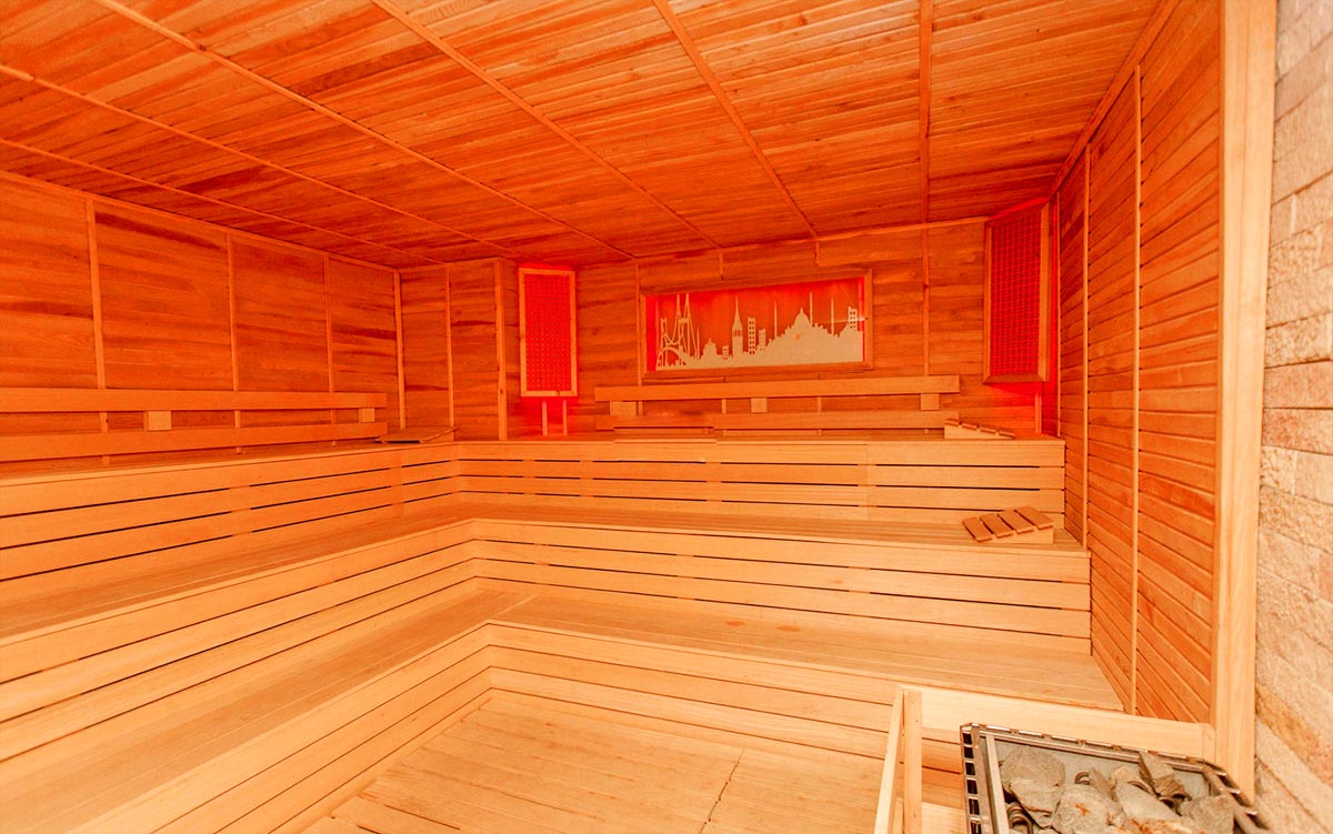 cheap resort hotels to Spend holiday with family