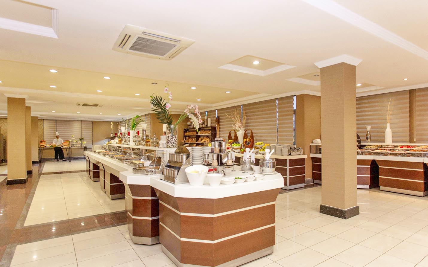 cheap resort hotels to Spend holiday with family