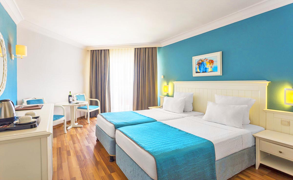 cheap resort hotels to Spend holiday with family