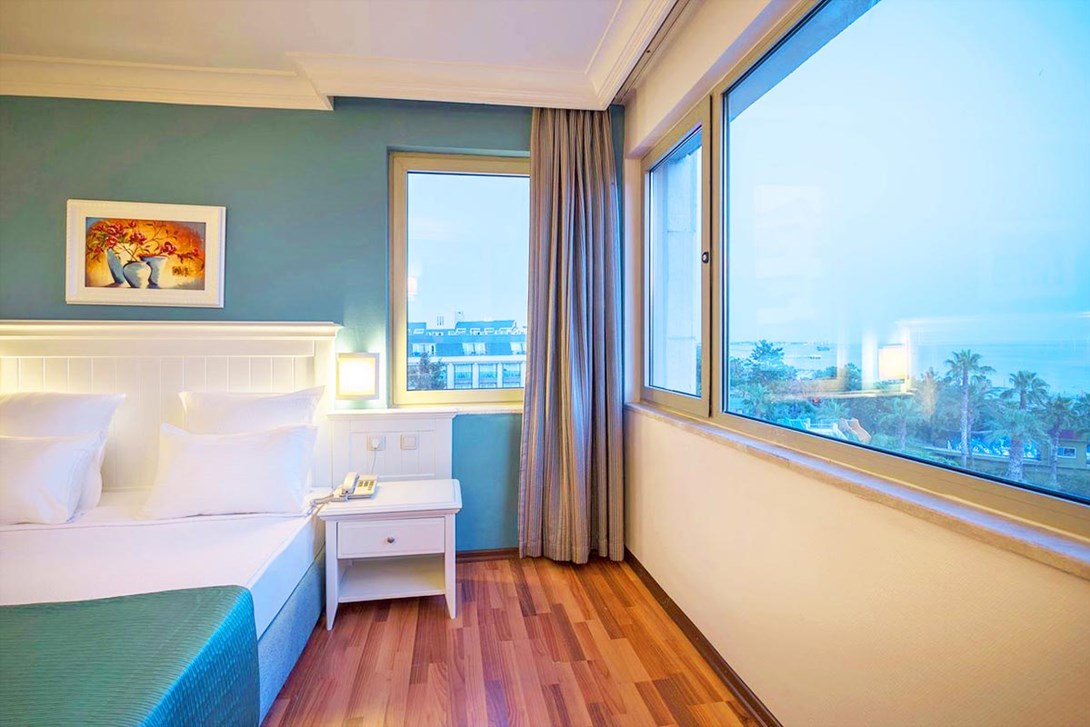 hotel room seaview