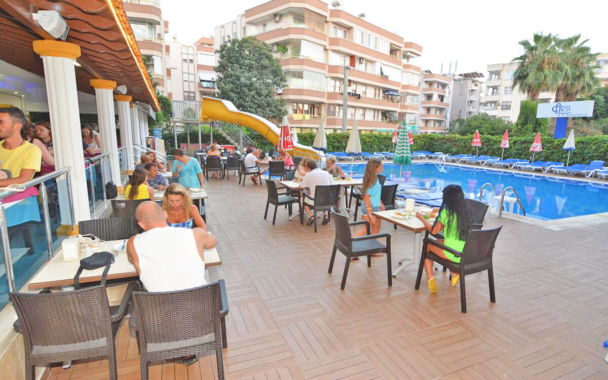 cheap resort hotels to Spend holiday with family