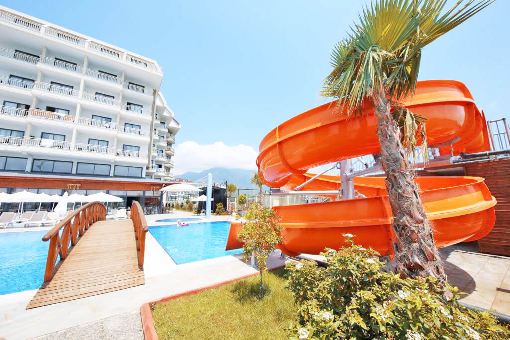 cheap resort hotels to Spend holiday with family