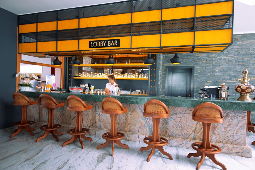 cheap resort hotels to Spend holiday with family