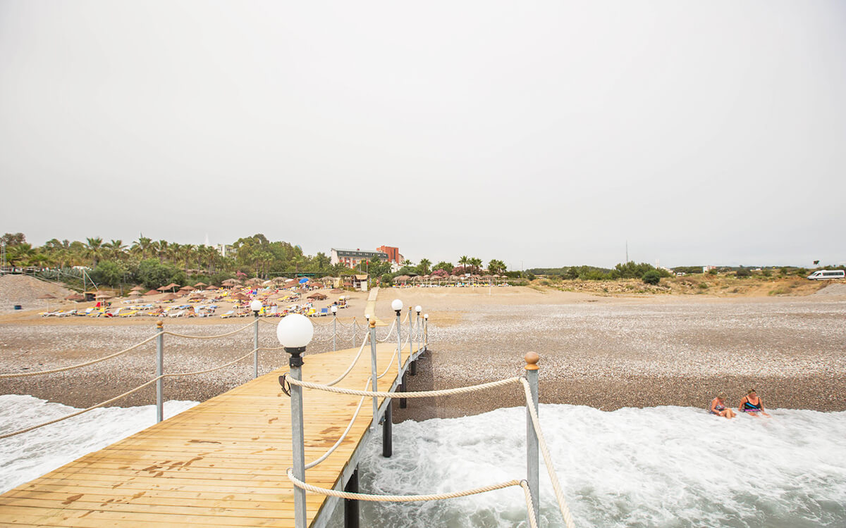 cheap resort hotels to Spend holiday with family